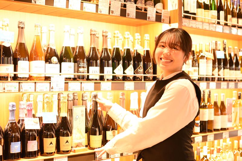 La Vinotheque(ラ・ヴィノテーク)ニュウマン高輪店のアルバイト・バイト求人情報-02