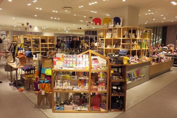 Neue Giftik (ノイエ　ギフティック)大阪店のアルバイト・バイト求人情報-03