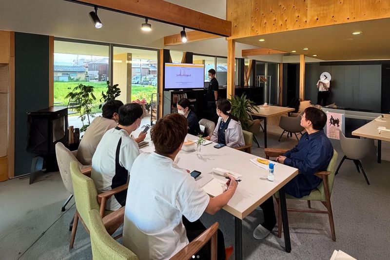 えがふる株式会社　事業所のアルバイト・バイト求人情報-02