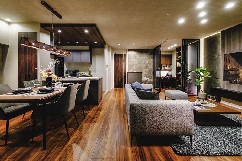 株式会社エストラスト