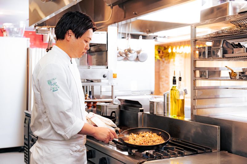 ダイニングバー「GRADATIONS」のアルバイト・バイト求人情報-02