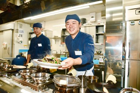 ぎょうざの満洲　JR京橋駅店の求人情報