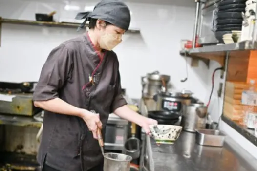 ご飯ととろろ とろ麦 浅草EKIMISE店のアルバイト・バイト求人情報-07