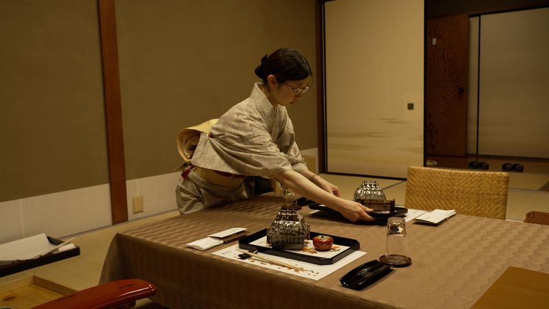 株式会社西村屋