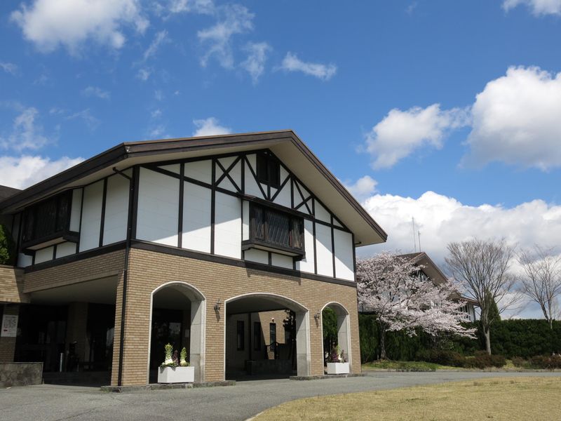 ニホンターフメンテナンス株式会社の求人・転職情報