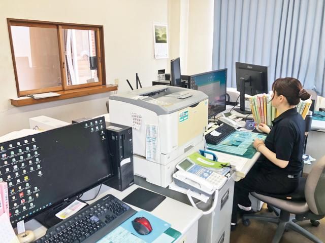 旭ゴム株式会社　小松営業所の派遣求人情報