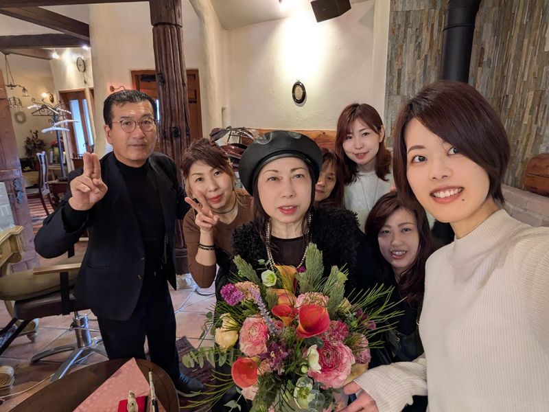 株式会社シャイニーの求人・転職情報