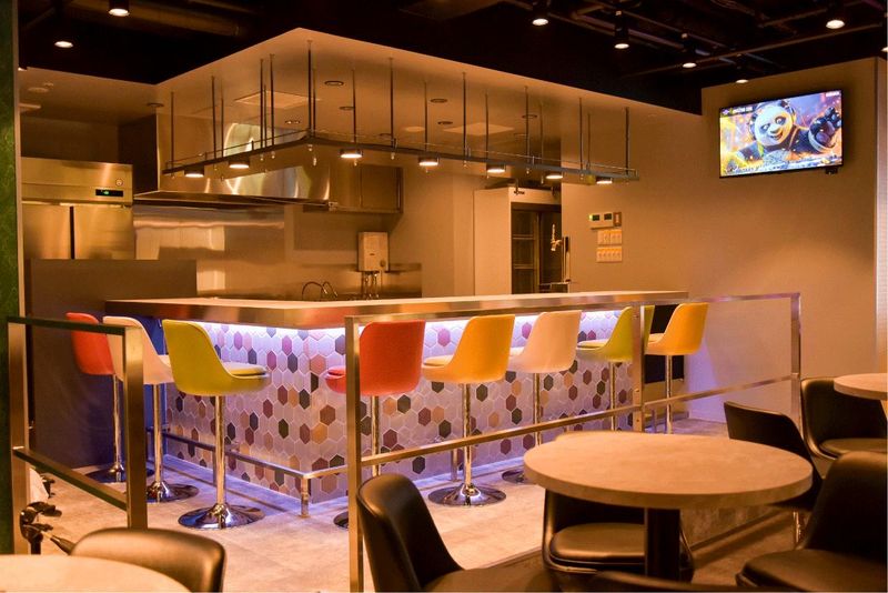 BASE 新宿2号店のアルバイト・バイト求人情報-02