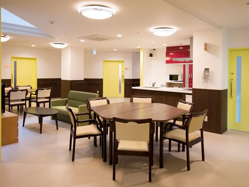 介護老人保健施設　フォーシーズン南34条のアルバイト・バイト求人情報-02