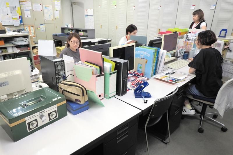 山本洋品雑貨株式会社のアルバイト・バイト求人情報-03