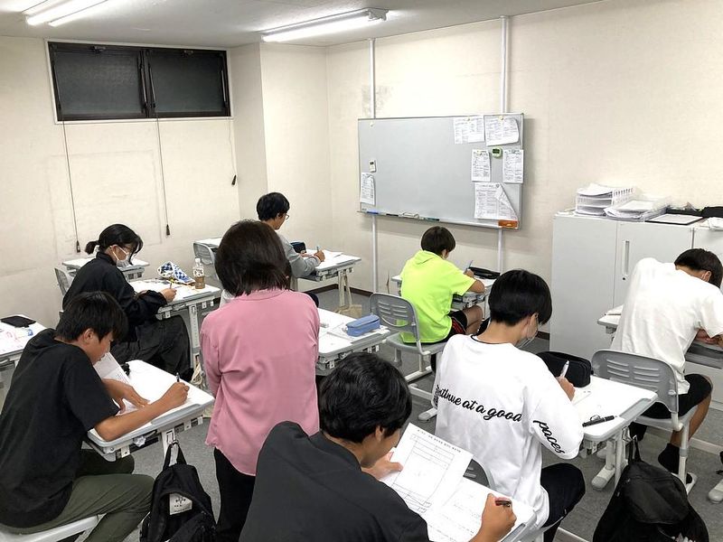 秀学舎　南平校2号館　株式会社秀学舎の派遣求人情報