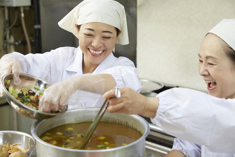 ヤンマーホールディングス本社食堂-sのアルバイト・バイト求人情報-05