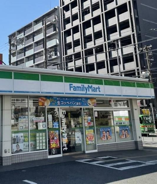 ファミリーマート　阪急中津駅前店の求人情報