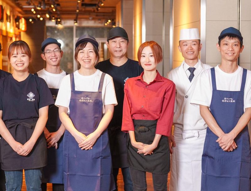 地鶏と鮮魚よかたい 汐留シティセンター店のアルバイト・バイト求人情報-03