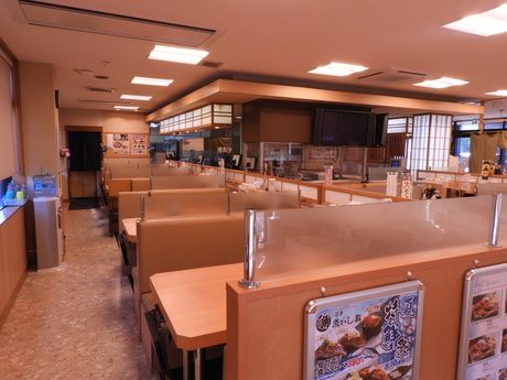 沼津魚がし鮨 流れ鮨　藤枝店の求人4