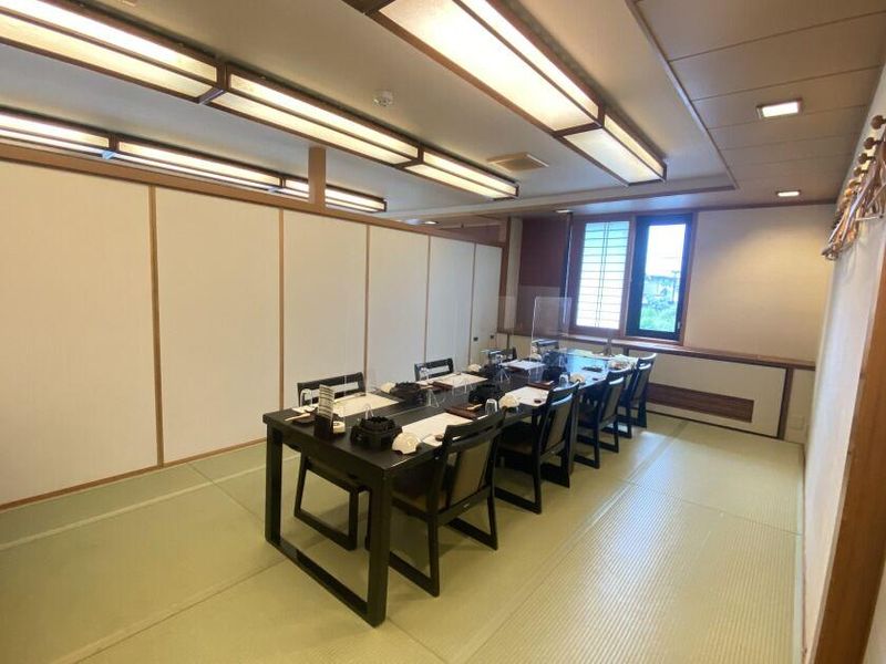 割烹音羽鮨　新伊丹店のアルバイト・バイト求人情報-03