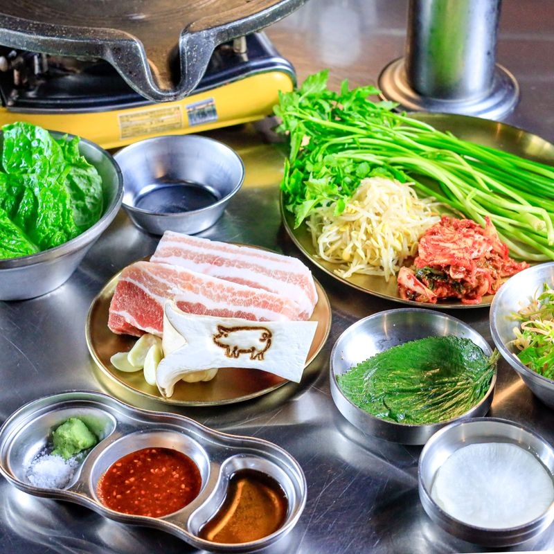 サムギョプサル×韓国料理 コギソウル 梅田お初天神店のアルバイト・バイト求人情報-03
