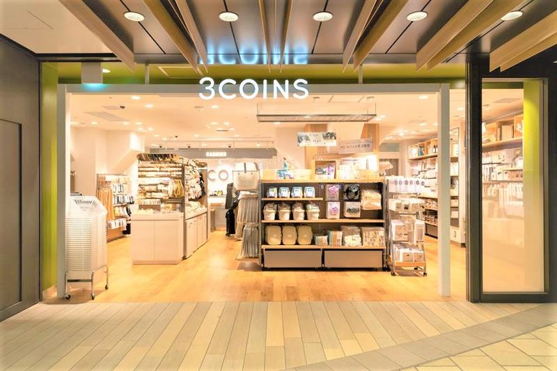 3COINS グランスタ東京店の求人情報