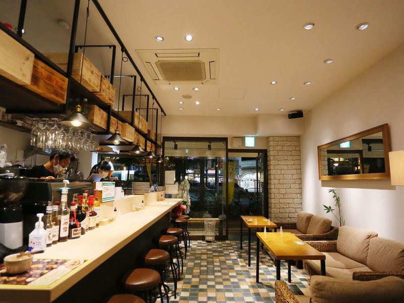 PALM Cafe&Creperie　堀江店のアルバイト・バイト求人情報-02
