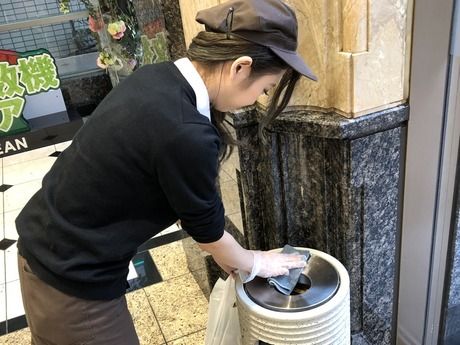 ワンダフルクリーン　管理課　板橋本町駅スグの店舗のおそうじのイメージ1