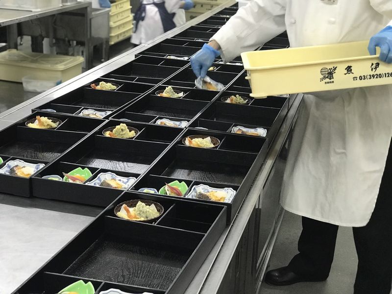 魚伊三株式会社のアルバイト・バイト求人情報-06