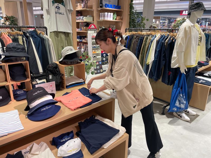 OUTSIDE THE BOXららぽーと磐田店(株式会社メガスポーツ)のアルバイト・バイト求人情報-03