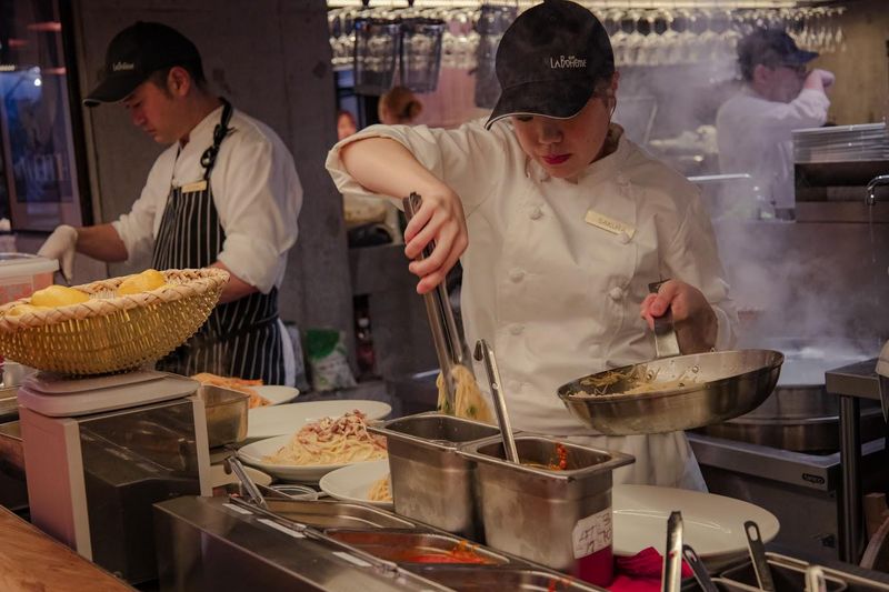 カフェ ラ・ボエム 世田谷のアルバイト・バイト求人情報-12