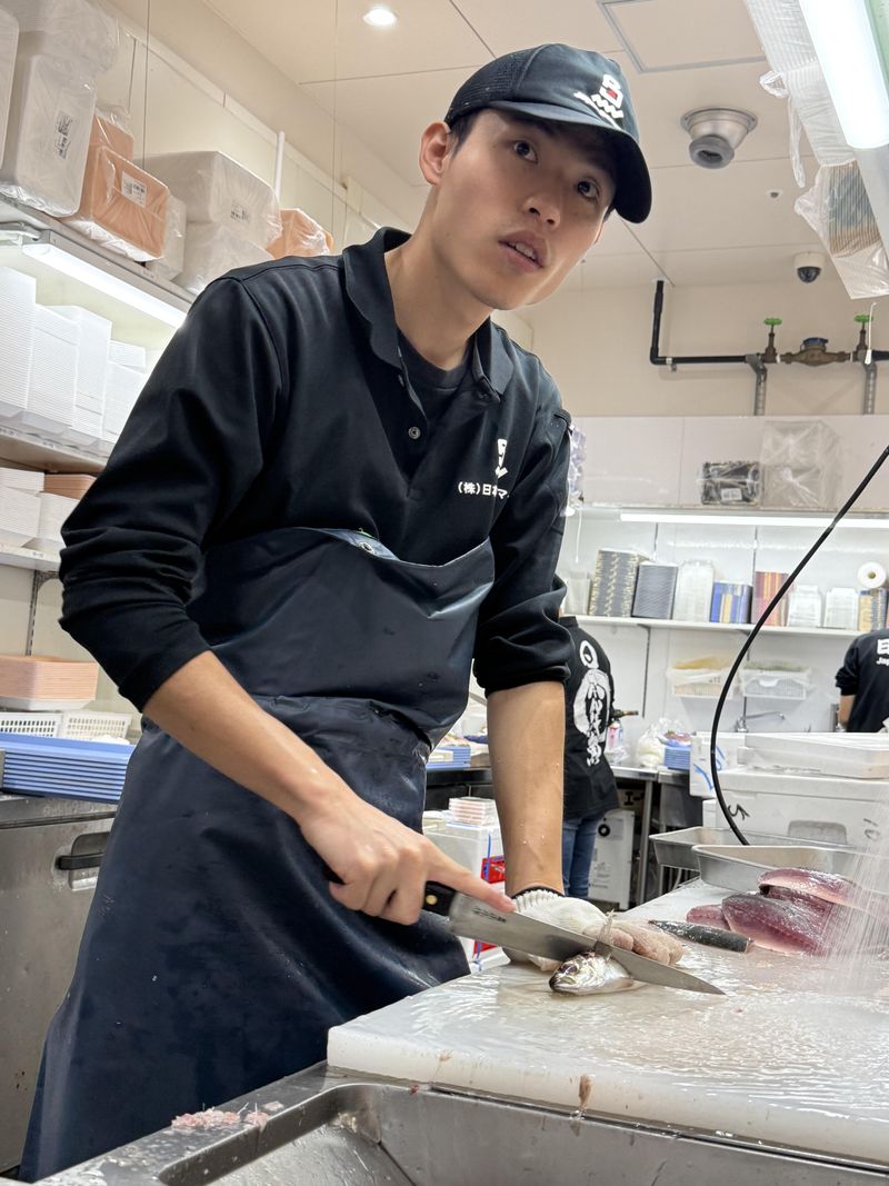 日本鮮魚　イオンタウン松原店のアルバイト・バイト求人情報-04