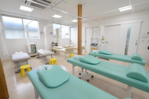 ひなた整骨院のアルバイト・バイト求人情報-02