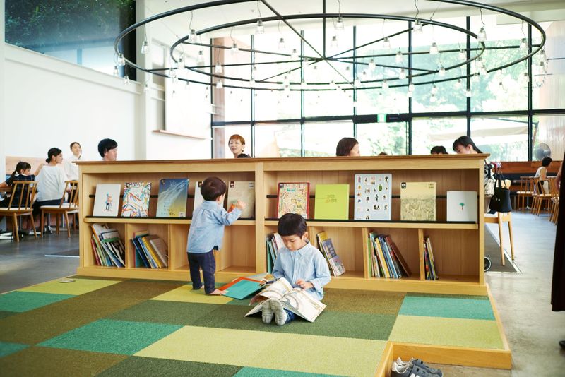 「100本のスプーン」各店舗(東京・神奈川)のアルバイト・バイト求人情報-05