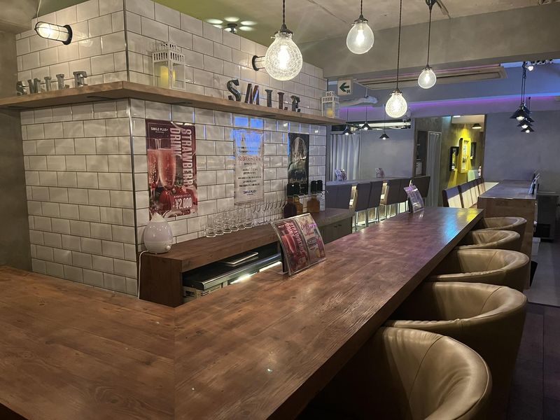 Girls Bar Smile Plusのアルバイト・バイト求人情報-02