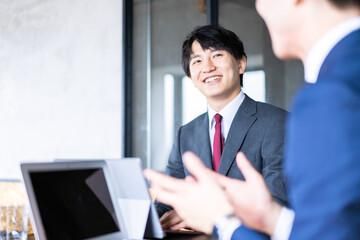 イセヤホールディングス株式会社の求人・転職情報-03