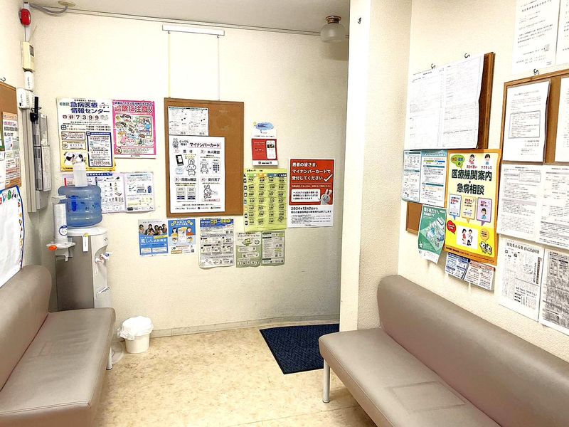 アース薬局高円寺中野店のアルバイト・バイト求人情報-03