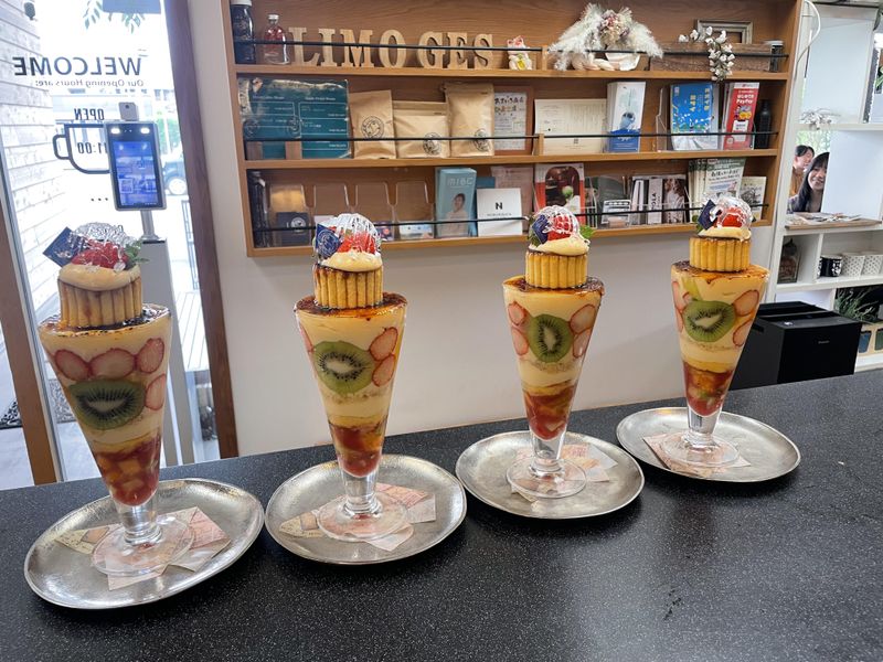 カフェリモージュ(CAFE LIMOGES)のアルバイト・バイト求人情報-03