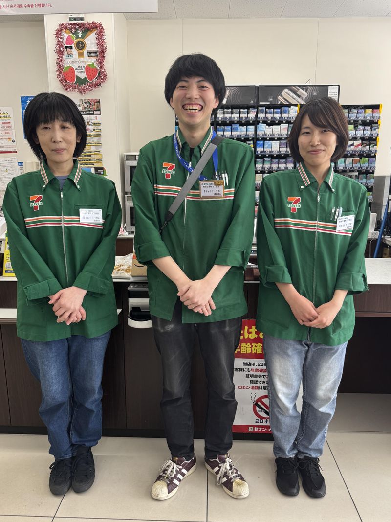 セブン-イレブン　吹田江坂町2丁目店のアルバイト・バイト求人情報-02