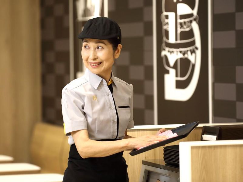マクドナルド　24号城陽店のアルバイト・バイト求人情報-03