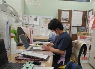 やさしい手甲府　山梨市デイサービスセンターのアルバイト・バイト求人情報-04