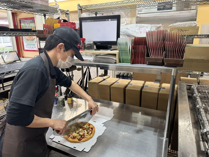 ピザハット　東川口店の求人3