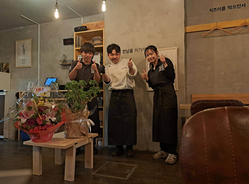韓国鉄板NOWA丸の内店のアルバイト・バイト求人情報-01