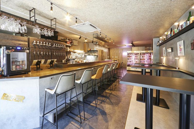 マルホ酒店 ミナミ店 Craft beer bottle shop & Barのアルバイト・バイト求人情報-03
