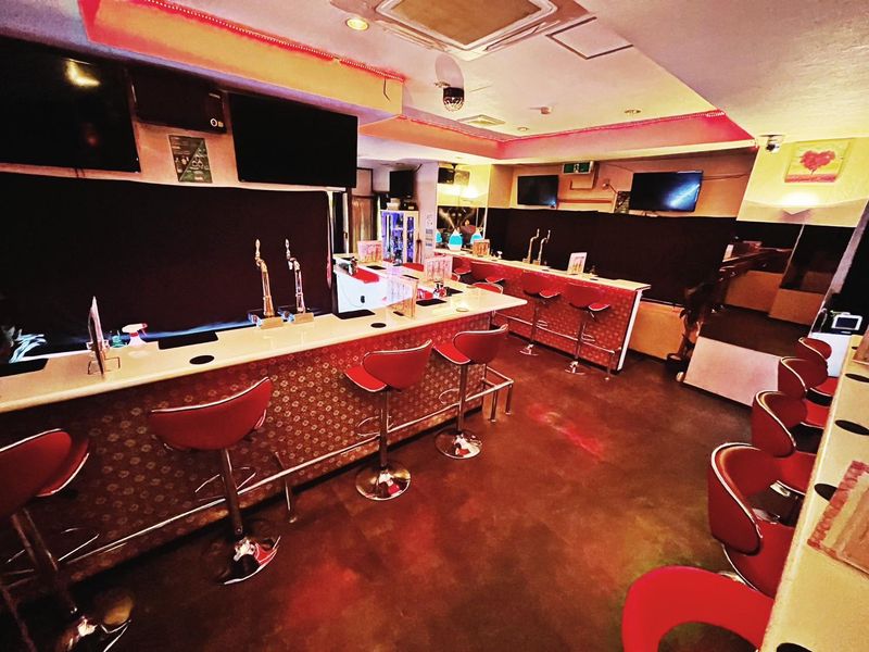 Bar Happinessのアルバイト・バイト求人情報-03