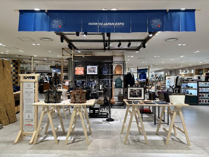 Same-ol'(阪急うめだ本店　8階)のアルバイト・バイト求人情報-02