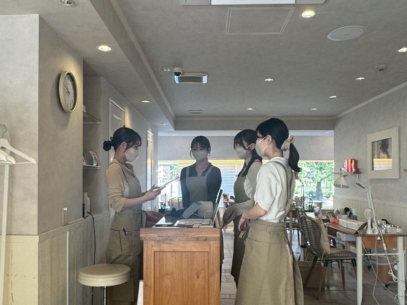 La Chouette 心斎橋のアルバイト・バイト求人情報-02