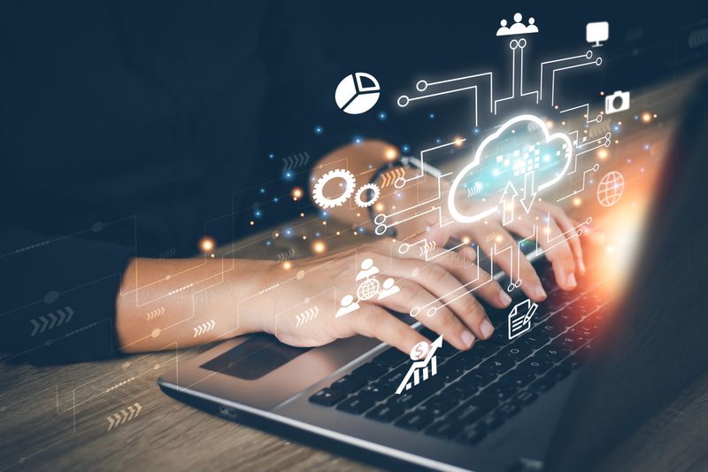 株式会社CLAPSの求人・転職情報