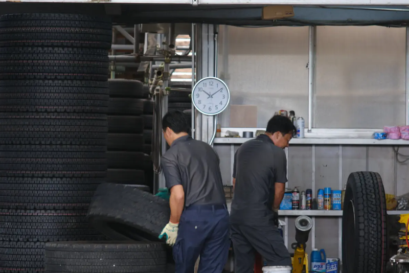 有限会社小林タイヤサービスのアルバイト・バイト求人情報-03