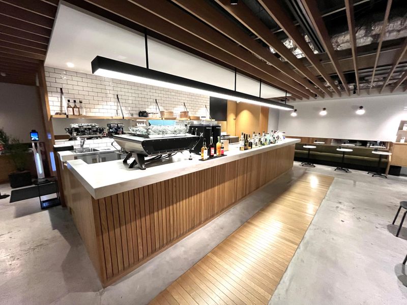 Ploom Shop 銀座店のアルバイト・バイト求人情報-03