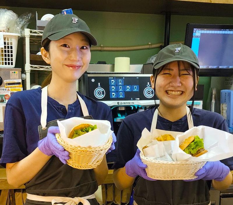 フレッシュネスバーガー代々木八幡店のアルバイト・バイト求人情報-02