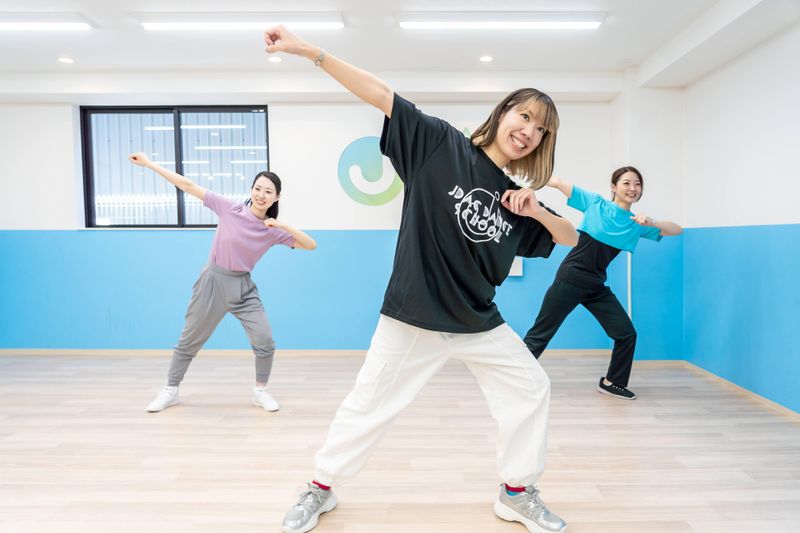 JDACダンススクール東向日校のアルバイト・バイト求人情報-03
