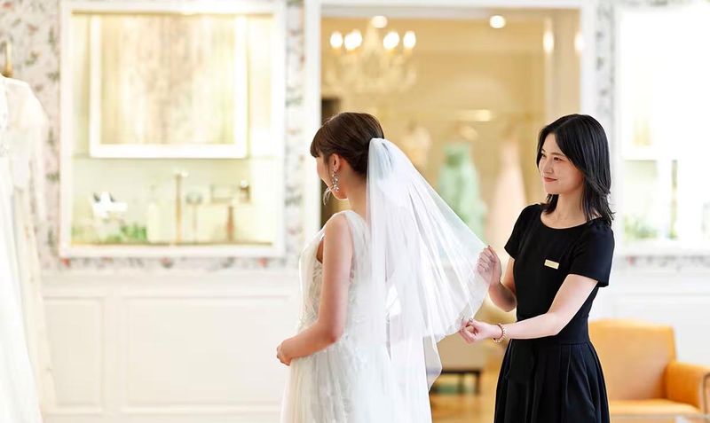 ドレスショップ　リブラブラフ 表参道店(株式会社リブラブラフ)のアルバイト・バイト求人情報-04