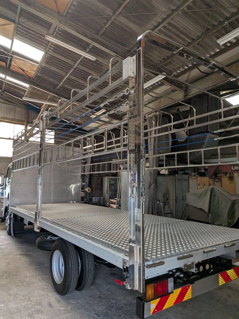 株式会社樋口ボディーのアルバイト・バイト求人情報-04